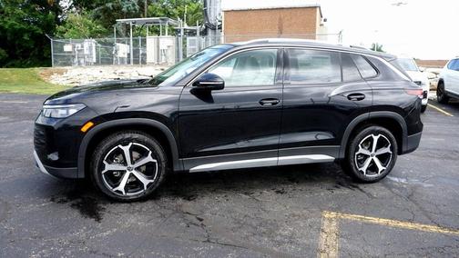 2025 Volkswagen Tiguan 2.0T SE