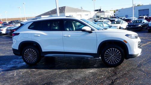 Pure White 2026 Volkswagen Tiguan 2.0T S