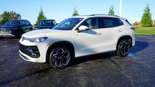 2026 Volkswagen Tiguan 2.0T SEL R-Line