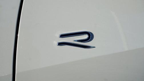 2026 Volkswagen Tiguan 2.0T SEL R-Line