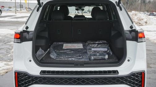 2026 Volkswagen Tiguan 2.0T SE R-Line Black