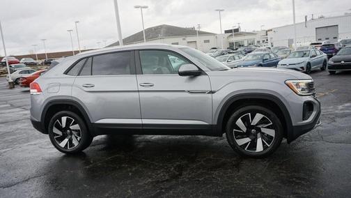 2026 Volkswagen Atlas Cross Sport 2.0T SE