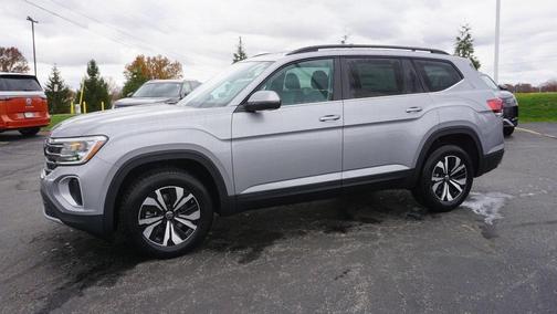 2026 Volkswagen Atlas 2.0T SE