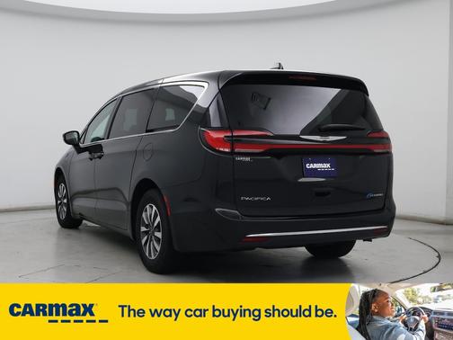 2022 Chrysler Pacifica Hybrid Touring L