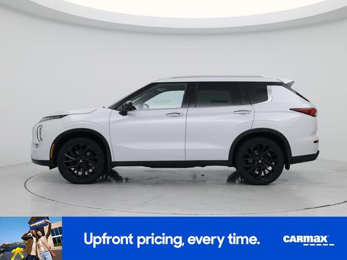 White 2022 Mitsubishi Outlander Black Edition