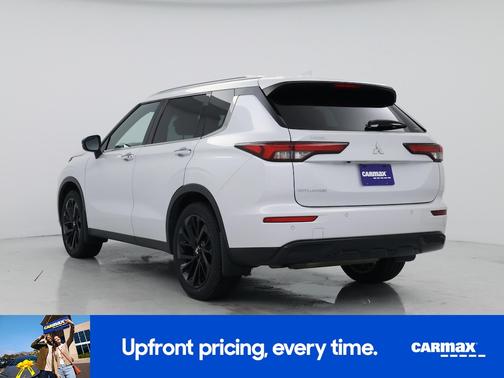 White 2022 Mitsubishi Outlander Black Edition