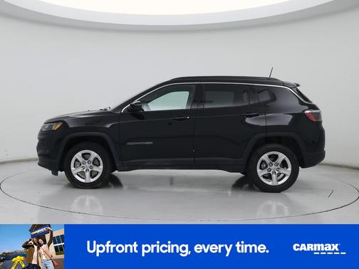 Black 2023 Jeep Compass Latitude