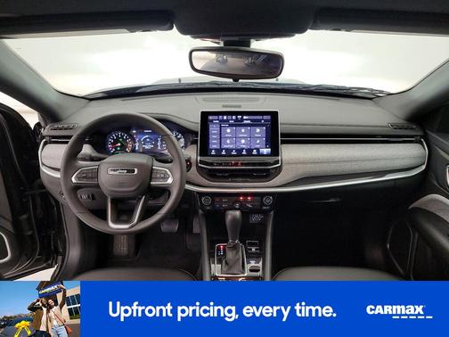 Black 2023 Jeep Compass Latitude