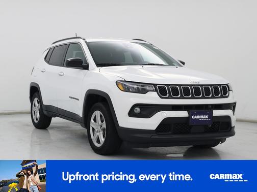 White 2023 Jeep Compass Latitude