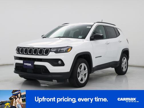 White 2023 Jeep Compass Latitude
