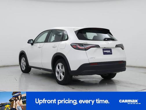 White 2023 Honda HR-V LX