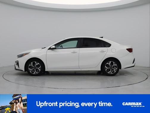 White 2019 Kia Forte LXS