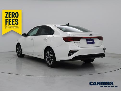 White 2019 Kia Forte LXS