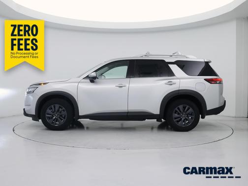 Silver 2023 Nissan Pathfinder SL