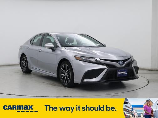 2024 Toyota Camry Hybrid SE