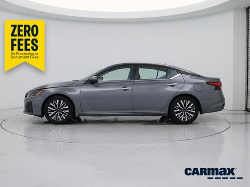 Gray 2023 Nissan Altima SV