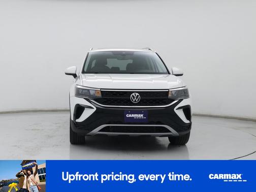 White 2022 Volkswagen Taos SE