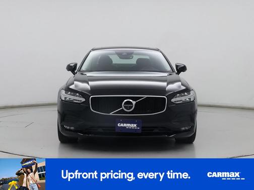 2018 Volvo S90 T6 Momentum
