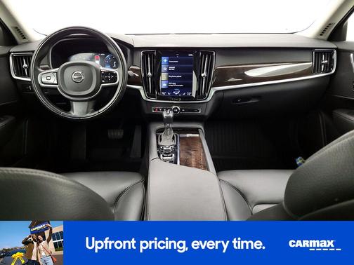 2018 Volvo S90 T6 Momentum