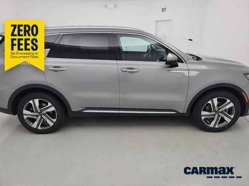 Gray 2023 Kia Sorento Hybrid EX