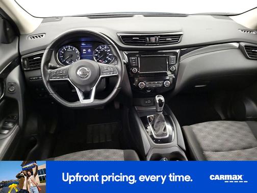 2022 Nissan Rogue Sport SV