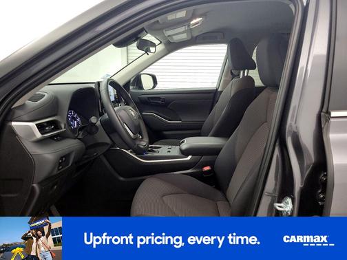 2025 Toyota Highlander LE