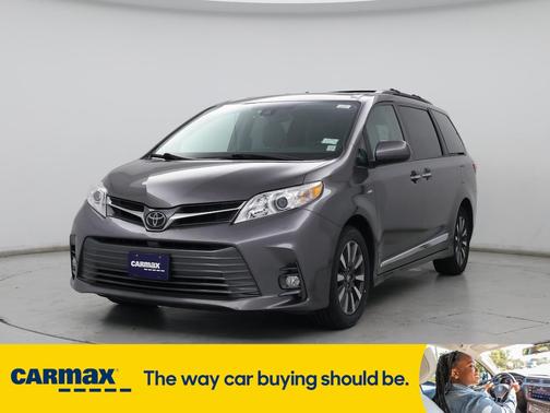 2018 Toyota Sienna XLE