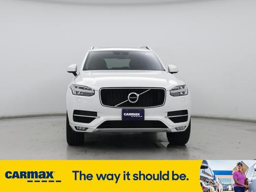 2018 Volvo XC90 T6 Momentum