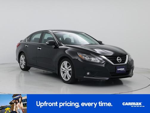 Black 2017 Nissan Altima SL