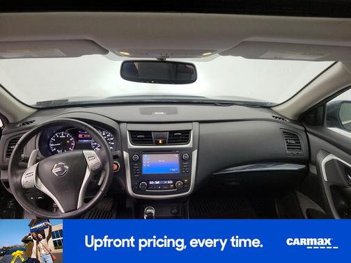 Black 2017 Nissan Altima SL