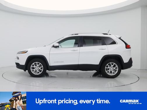 White 2017 Jeep Cherokee Latitude