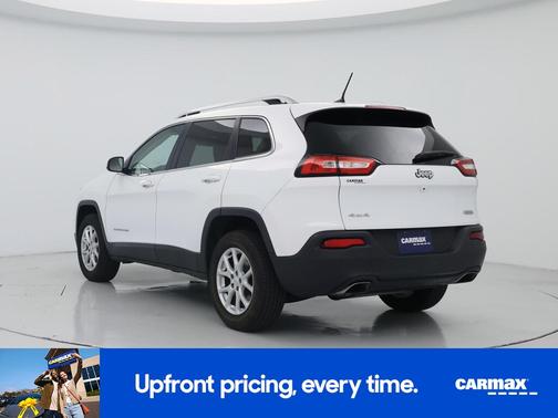 White 2017 Jeep Cherokee Latitude