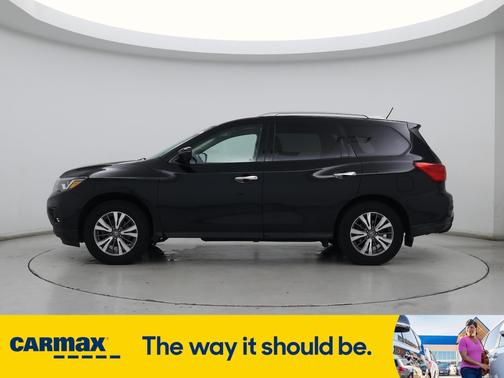 2017 Nissan Pathfinder SL