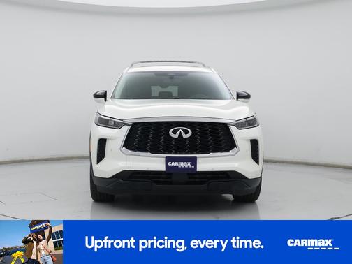 White 2023 INFINITI QX60 Luxe