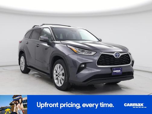 Gray 2023 Toyota Highlander Hybrid Limited