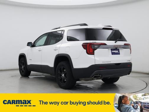 2022 GMC Acadia AT4