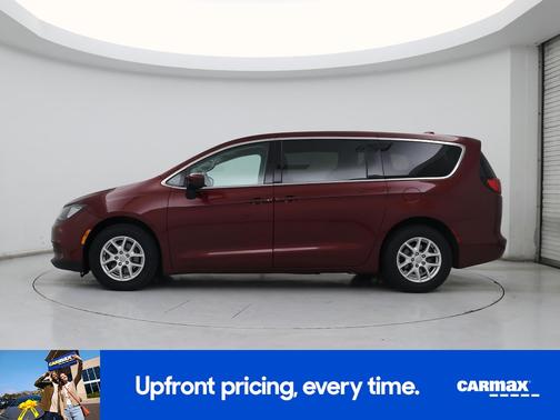 Red 2017 Chrysler Pacifica LX