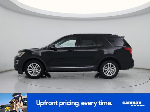 Black 2016 Ford Explorer XLT