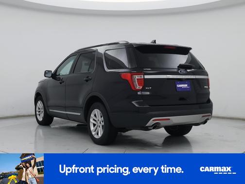 Black 2016 Ford Explorer XLT