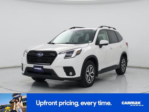 White 2023 Subaru Forester Premium
