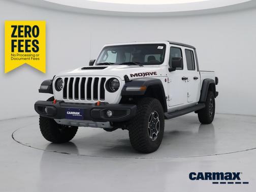 White 2023 Jeep Gladiator Mojave