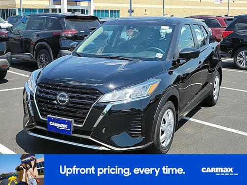 Black 2023 Nissan Kicks S