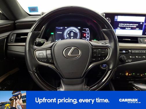 2019 Lexus ES 300h Ultra Luxury