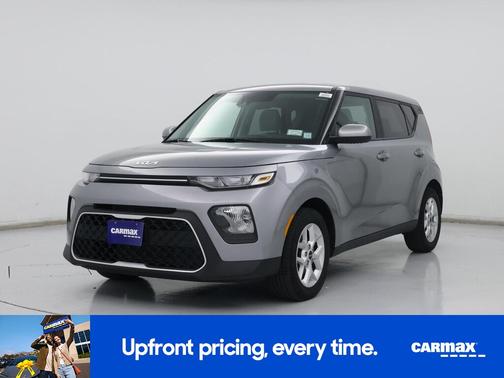 Gray 2022 Kia Soul LX