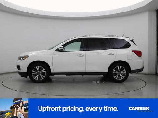2018 Nissan Pathfinder SV