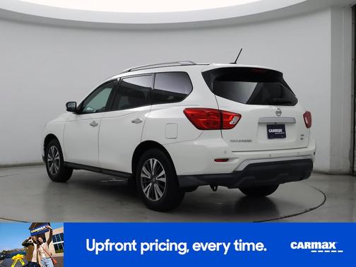 2018 Nissan Pathfinder SV