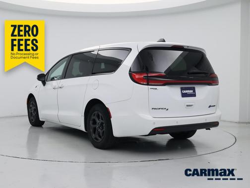 White 2023 Chrysler Pacifica Hybrid Touring L