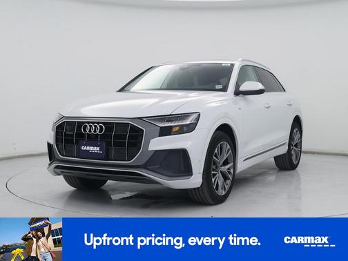 2023 Audi Q8 Premium Plus
