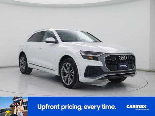 2023 Audi Q8 Premium Plus