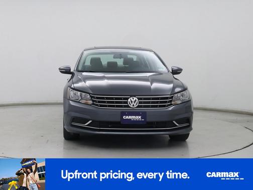 2016 Volkswagen Passat SE